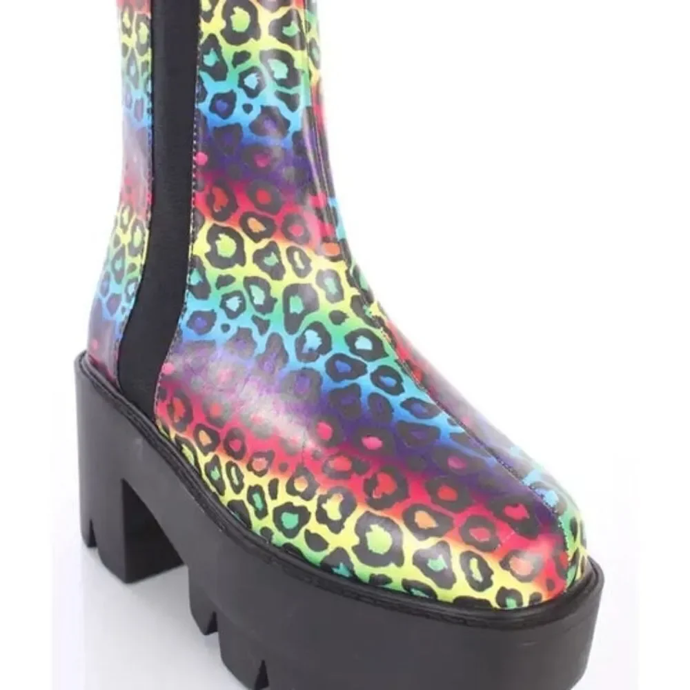 Colorful PLATFORM FAUX LEATHER WOMEN'S BOOTS SZ 7